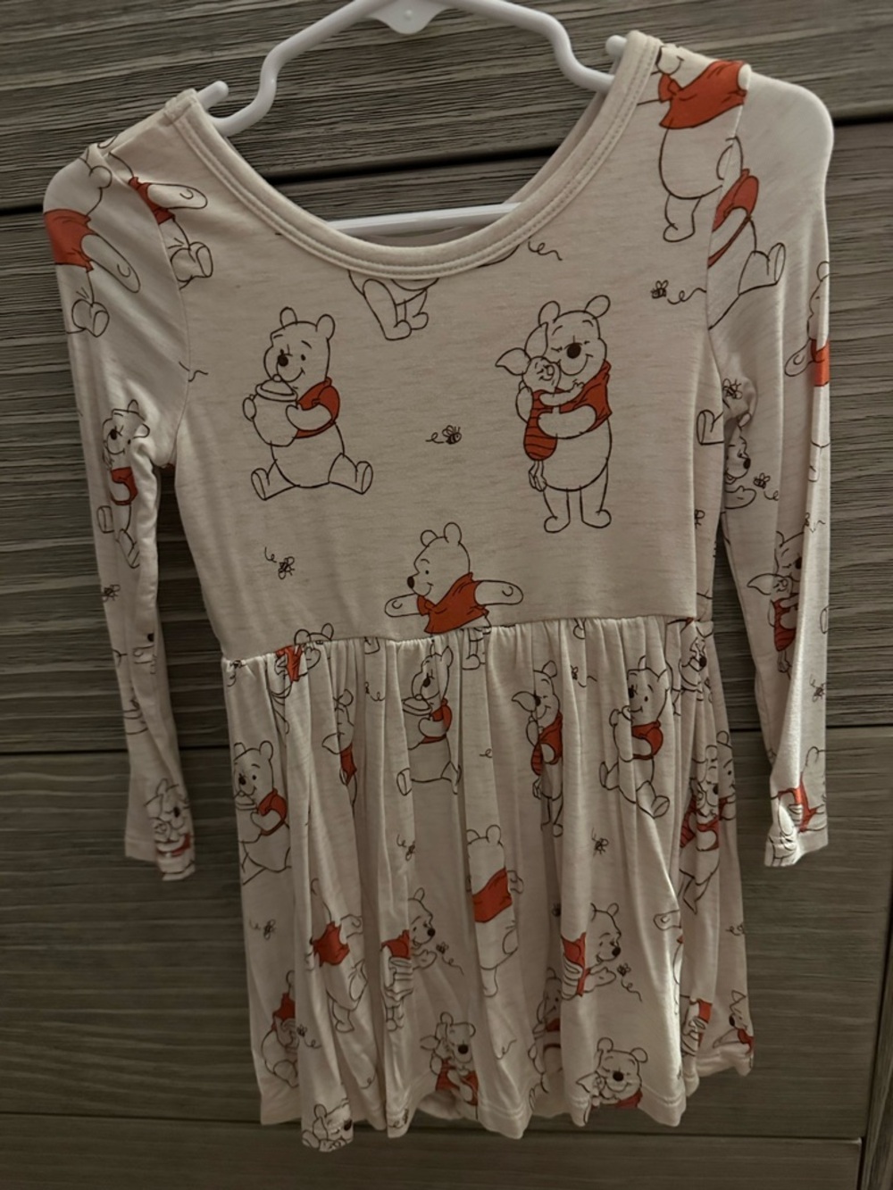 Little sleepies play Pooh dress. Washed but never worn 18-24 months - Picture 2 of 3